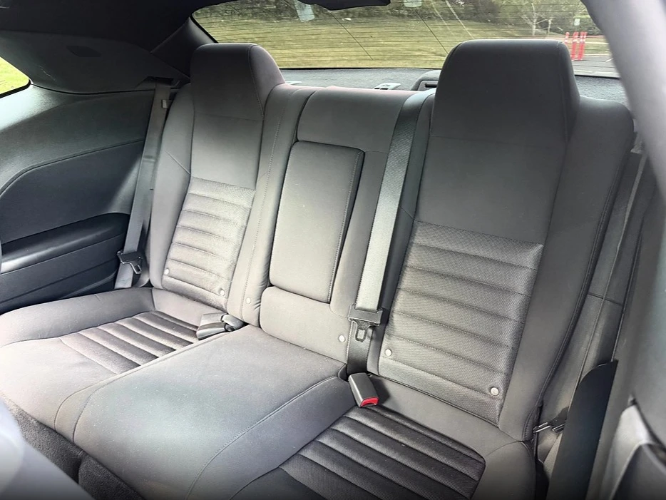 2010 Dodge Challenger 3rd Gen - Image 15 of 17