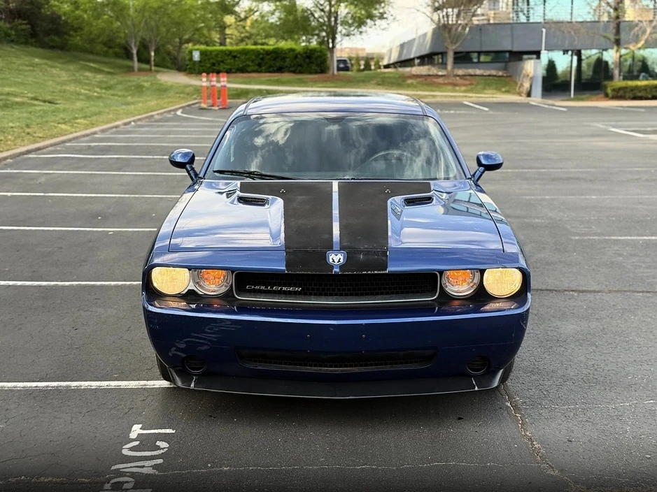 2010 Dodge Challenger 3rd Gen - Image 8 of 17