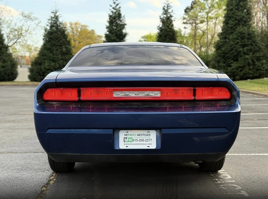 2010 Dodge Challenger 3rd Gen - Image 5 of 17