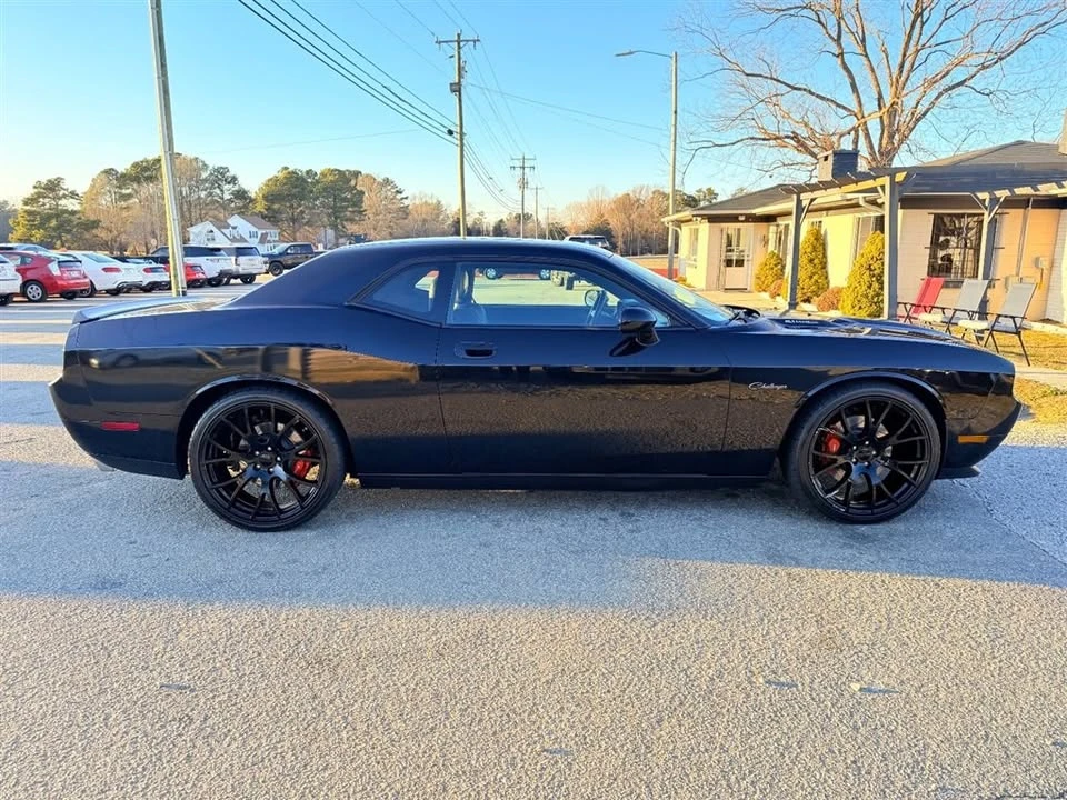 2010 Dodge Challenger SRT8 & 392 3rd Gen - Image 5 of 20