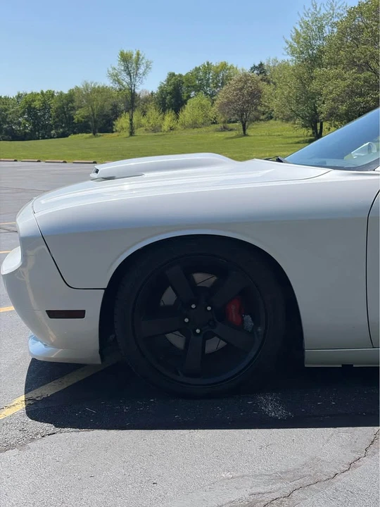 2010 Dodge Challenger SRT8 & 392 3rd Gen - Image 8 of 15
