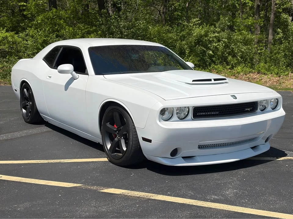 2010 Dodge Challenger SRT8 & 392 3rd Gen - Image 4 of 17