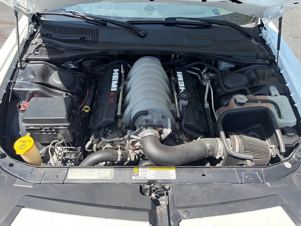 2010 Dodge Challenger SRT8 & 392 3rd Gen - Image 10 of 17