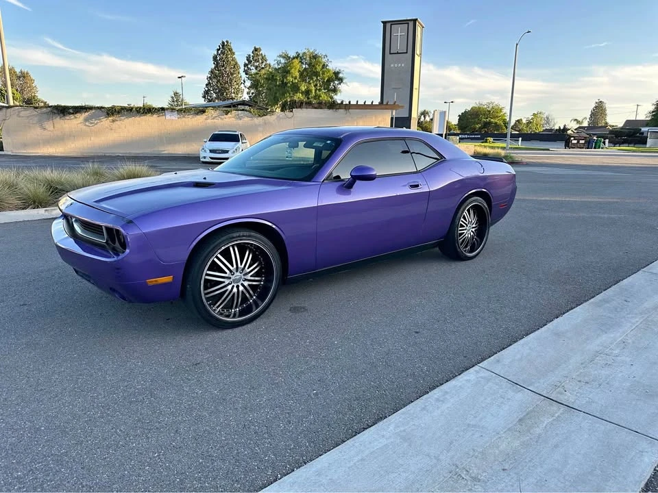 2010 Dodge Challenger 3rd Gen - Image 2 of 17