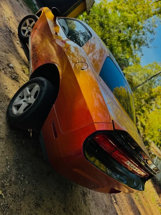 2010 Dodge Charger 6th Gen - Image 7 of 12