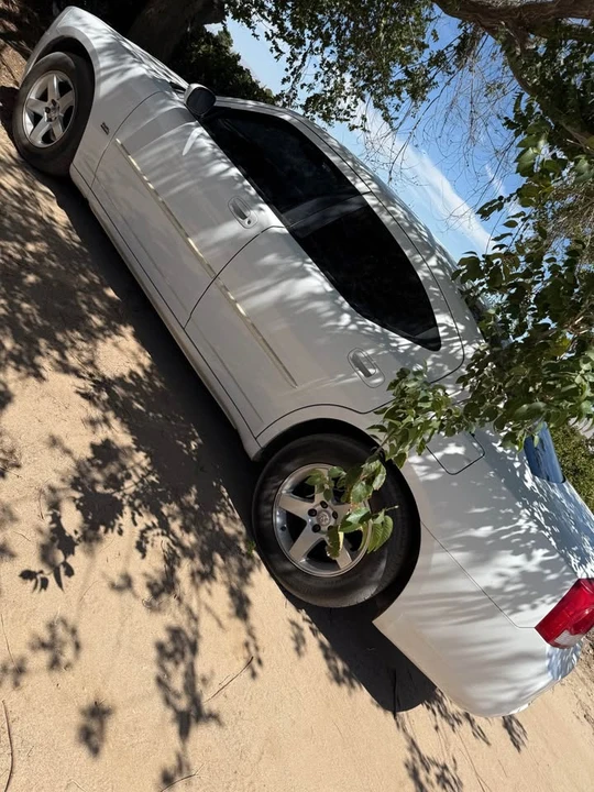 2010 Dodge Charger 6th Gen - Image 3 of 4