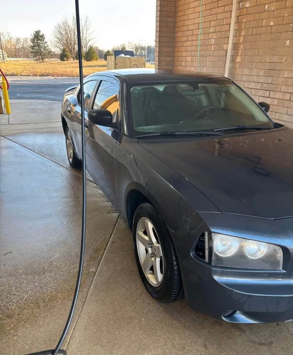 2010 Dodge Charger 6th Gen - Image 3 of 6