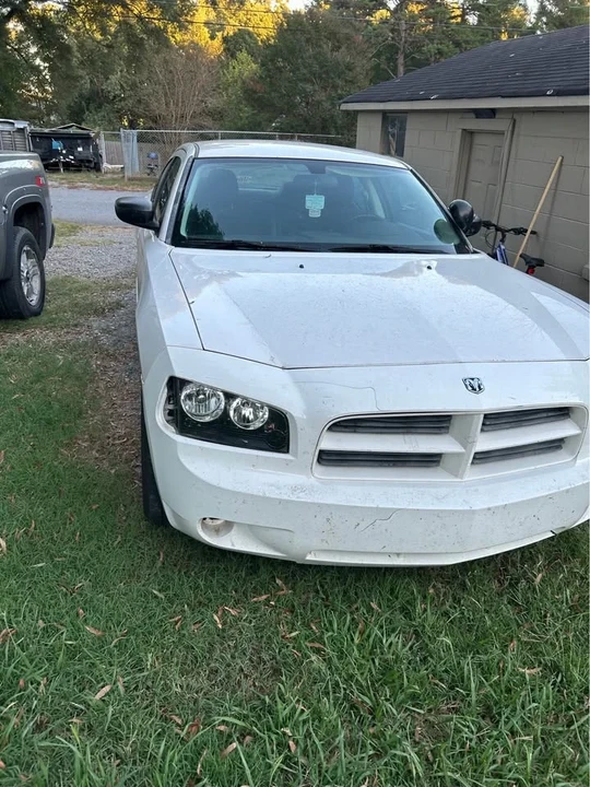2010 Dodge Charger 6th Gen - Image 3 of 4