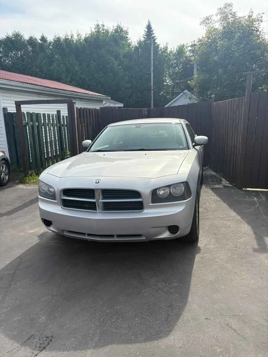 2010 Dodge Charger 6th Gen - Image 9 of 10