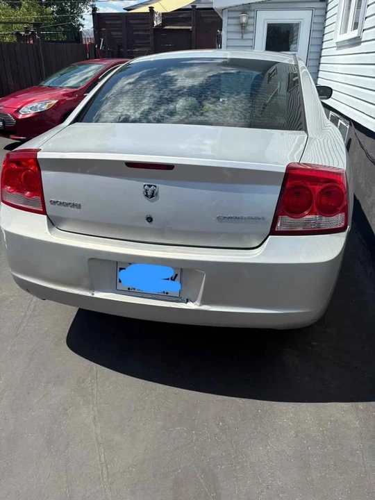 2010 Dodge Charger 6th Gen - Image 2 of 10