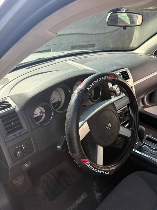 2010 Dodge Charger 6th Gen - Image 6 of 10