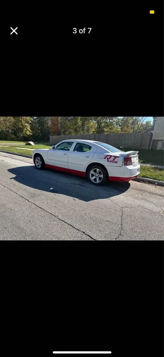 2010 Dodge Charger 6th Gen - Image 5 of 9
