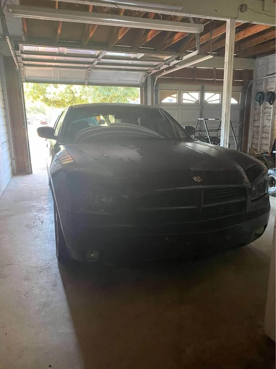 2010 Dodge Charger 6th Gen - Image 2 of 11
