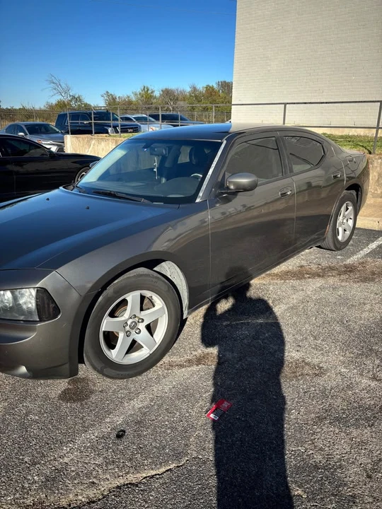 2010 Dodge Charger 6th Gen - Image 3 of 7