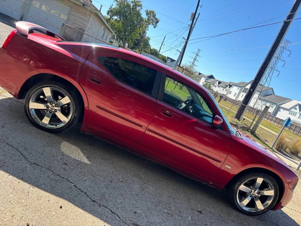 2010 Dodge Charger 6th Gen - Image 5 of 19