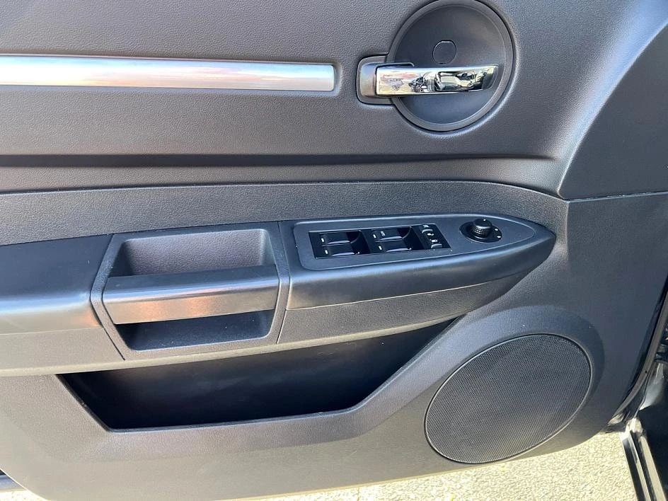 2010 Dodge Charger 6th Gen - Image 9 of 20