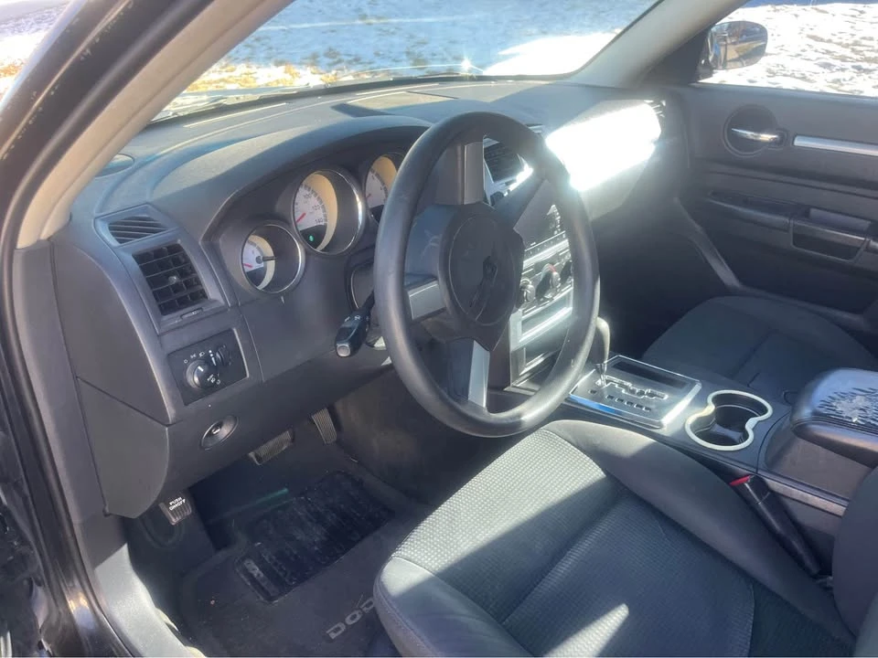 2010 Dodge Charger 6th Gen - Image 2 of 4