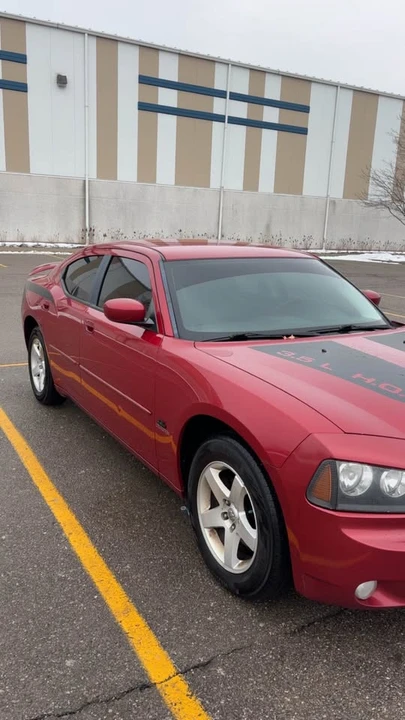 2010 Dodge Charger 6th Gen - Image 2 of 10
