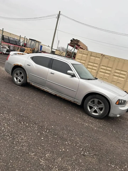 2010 Dodge Charger 6th Gen - Image 3 of 7
