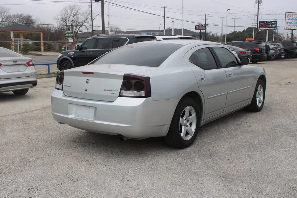 2010 Dodge Charger 6th Gen - Image 3 of 7