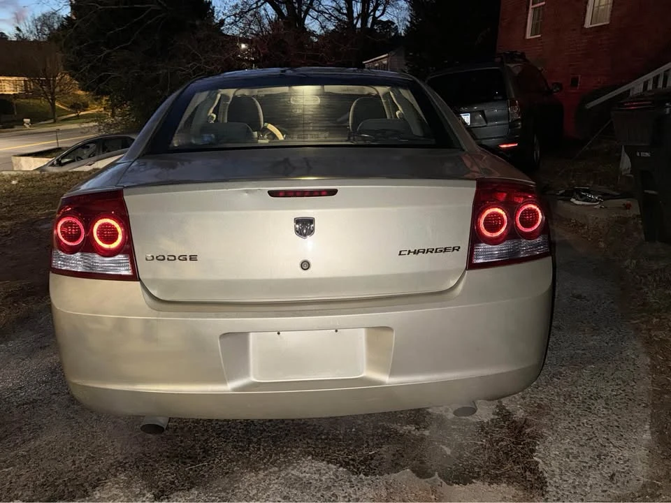2010 Dodge Charger 6th Gen - Image 2 of 15