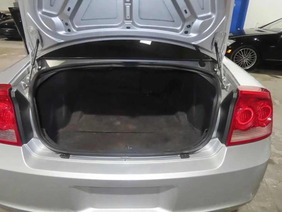 2010 Dodge Charger 6th Gen - Image 10 of 20