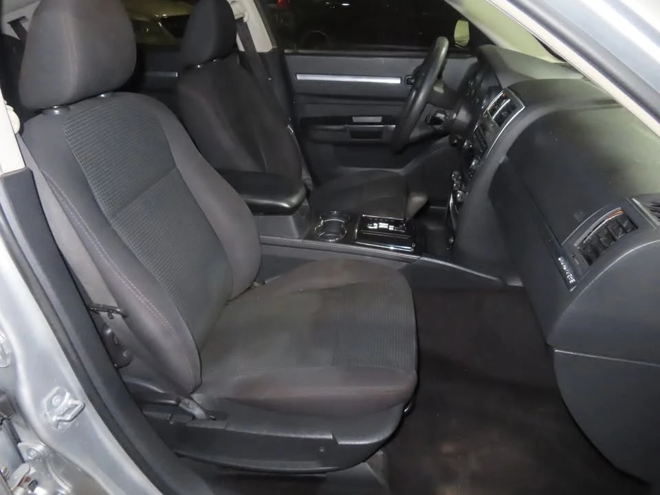 2010 Dodge Charger 6th Gen - Image 17 of 20
