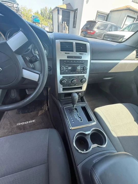 2010 Dodge Charger 6th Gen - Image 7 of 9