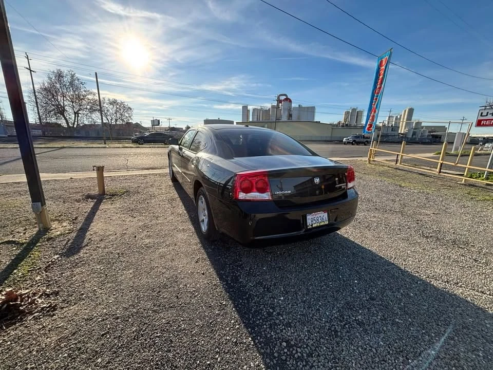 2010 Dodge Charger 6th Gen - Image 6 of 12