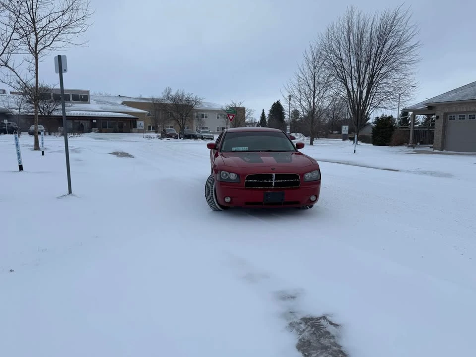 2010 Dodge Charger 6th Gen - Image 2 of 8