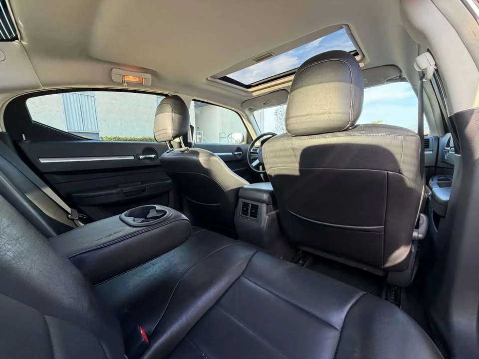 2010 Dodge Charger 6th Gen - Image 6 of 12