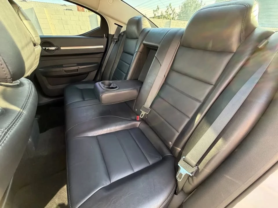 2010 Dodge Charger 6th Gen - Image 5 of 12