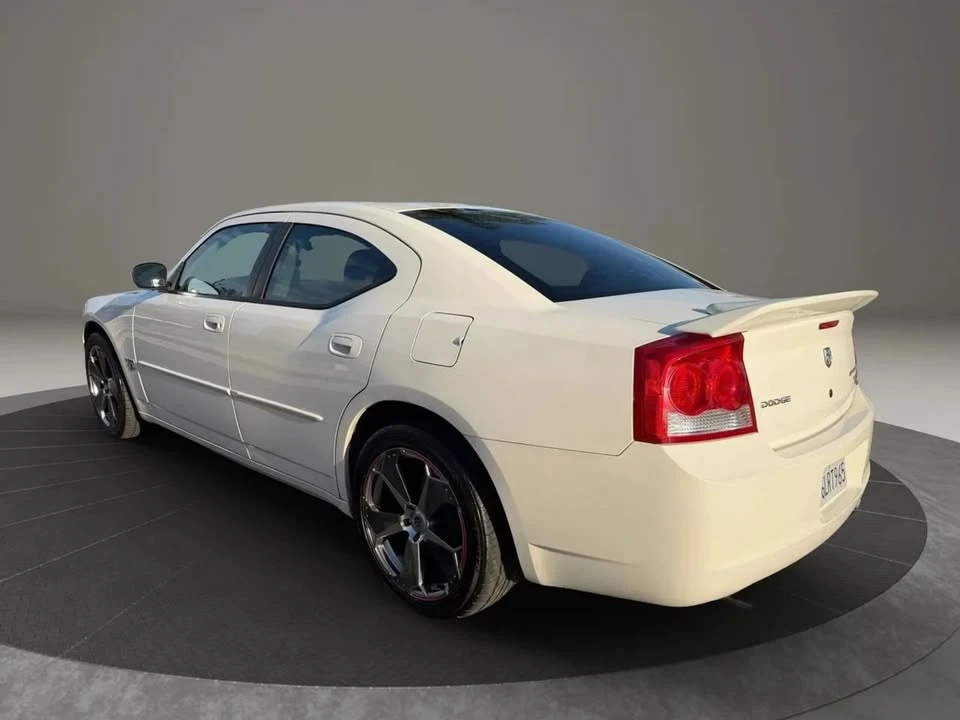2010 Dodge Charger 6th Gen - Image 4 of 12