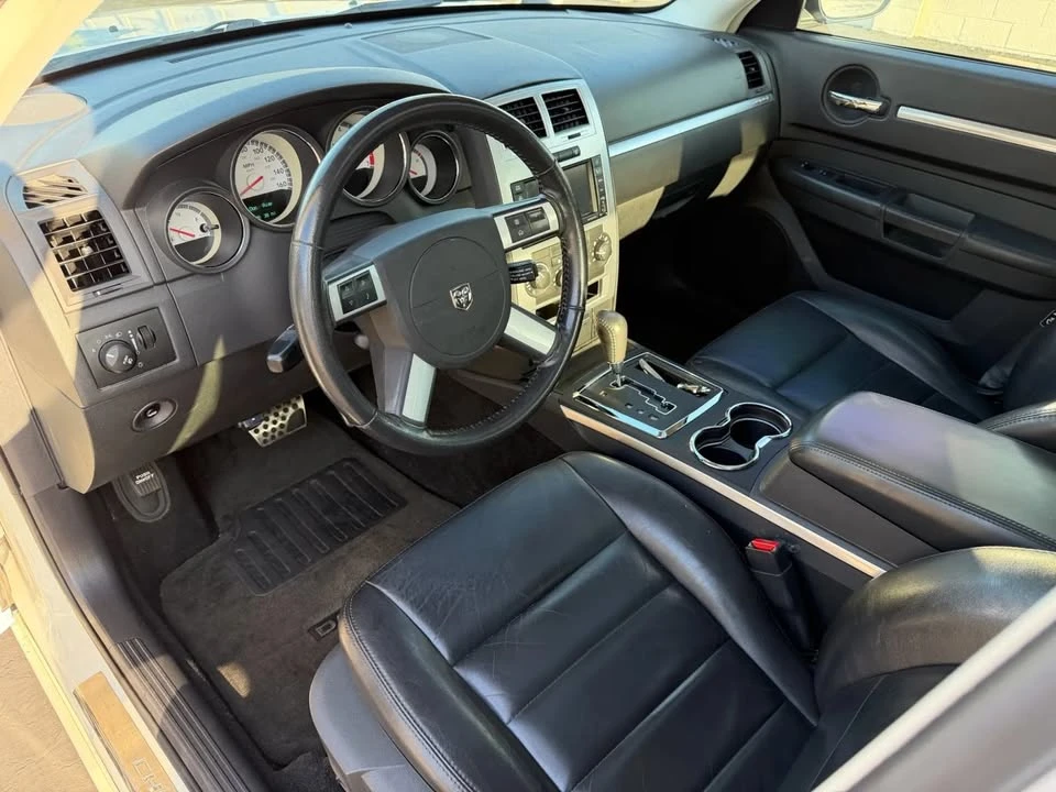 2010 Dodge Charger 6th Gen - Image 8 of 12