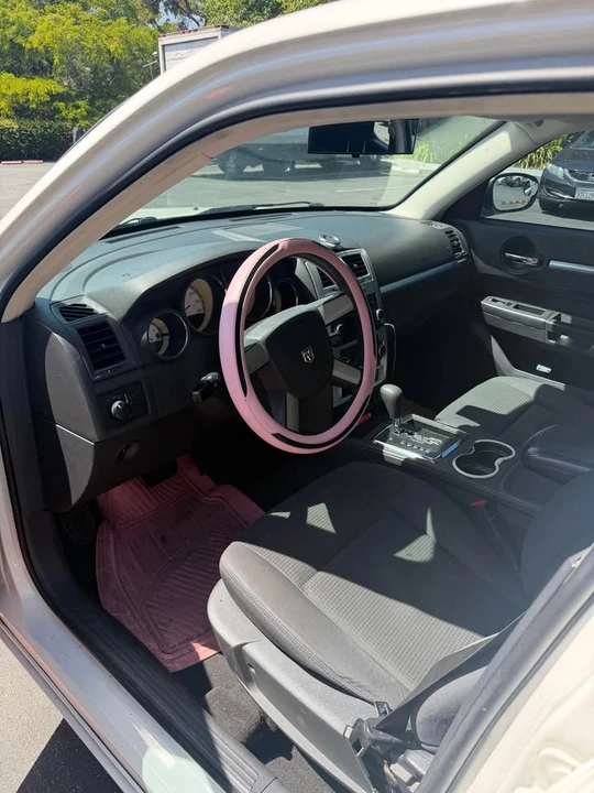 2010 Dodge Charger 6th Gen - Image 11 of 16