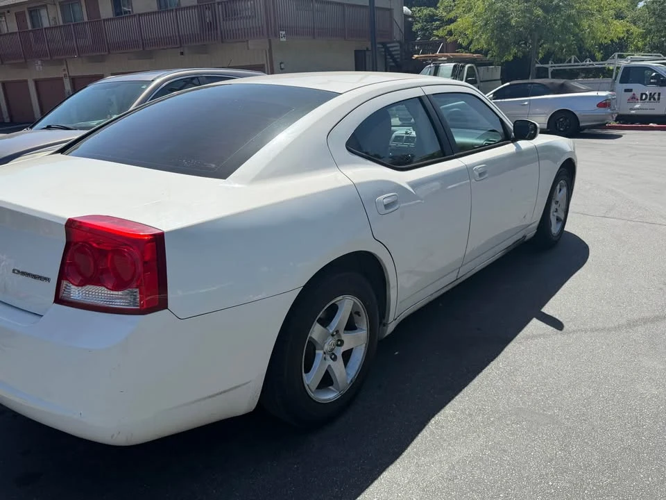2010 Dodge Charger 6th Gen - Image 4 of 16