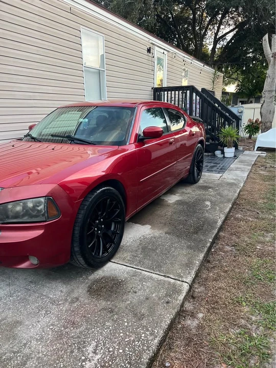 2010 Dodge Charger 6th Gen - Image 2 of 5