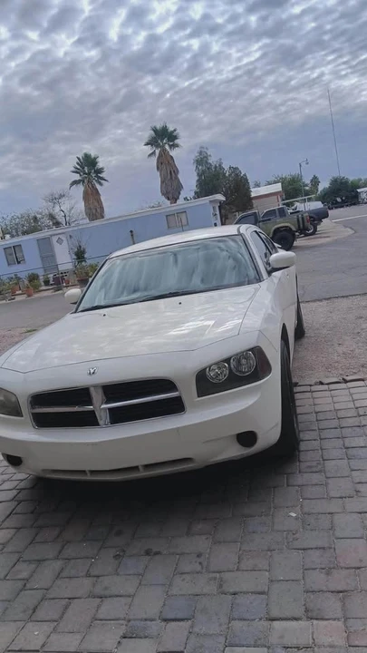 2010 Dodge Charger 6th Gen - Image 3 of 13