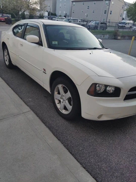 2010 Dodge Charger 6th Gen - Image 2 of 9