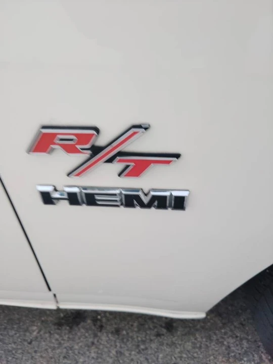 2010 Dodge Charger 6th Gen - Image 4 of 9
