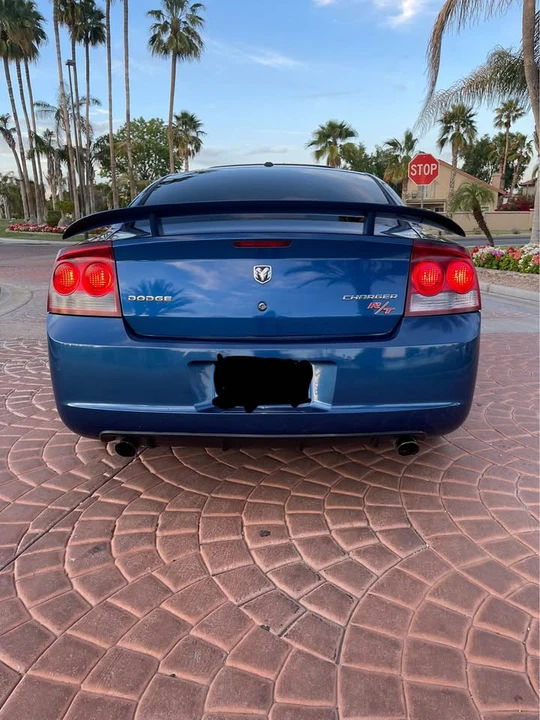 2010 Dodge Charger 6th Gen - Image 4 of 15