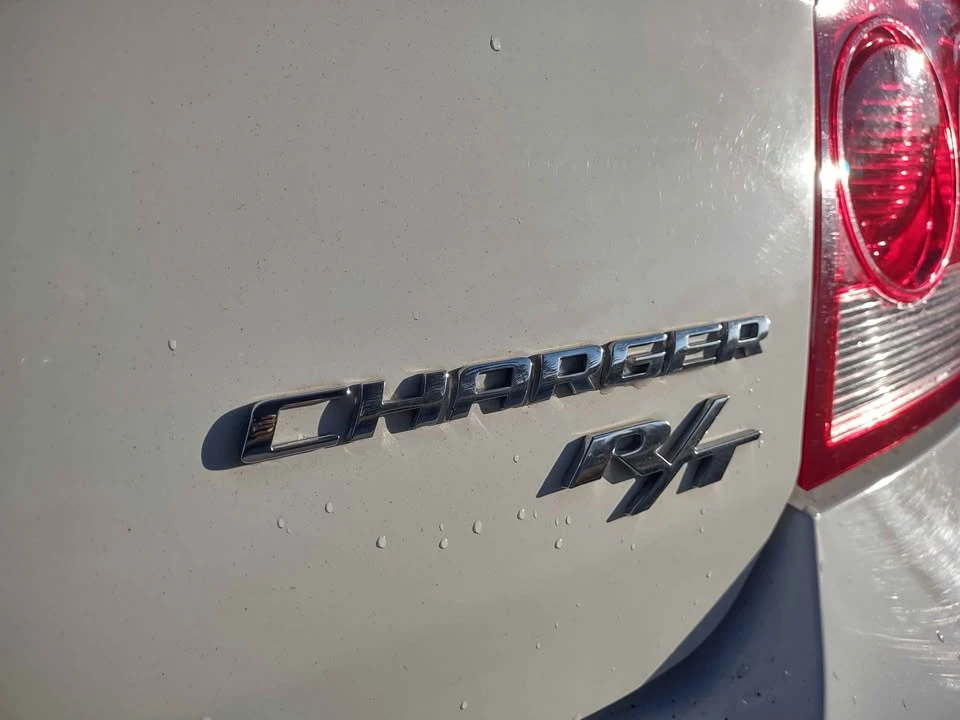 2010 Dodge Charger 6th Gen - Image 13 of 16
