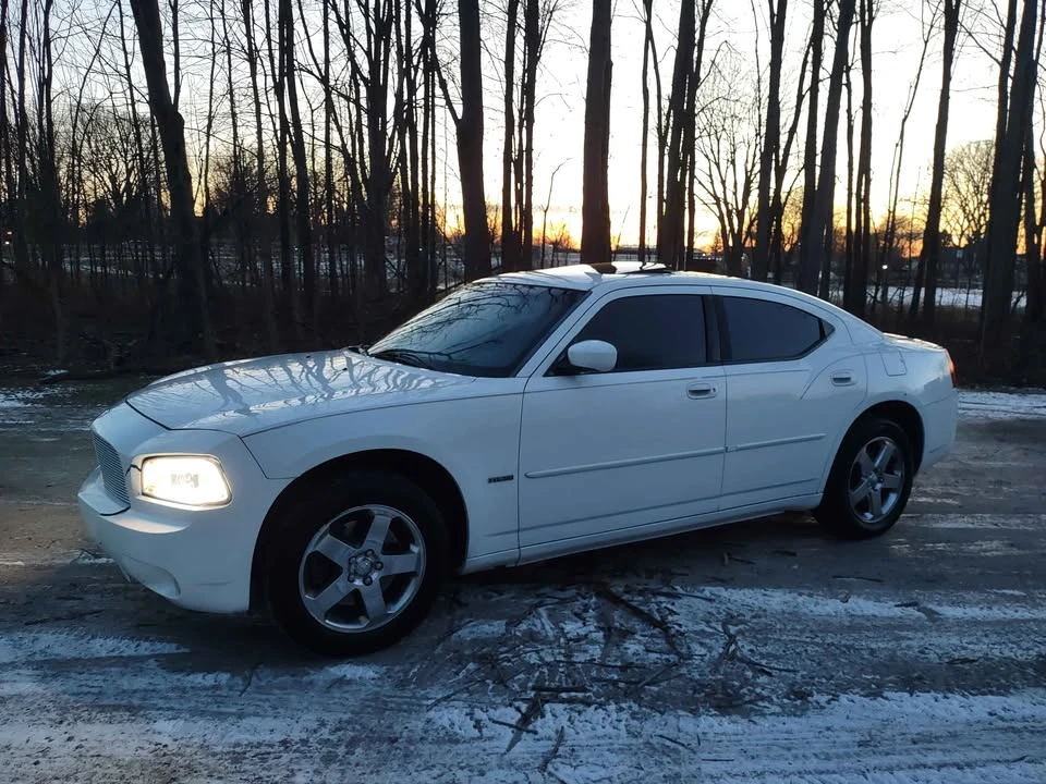 2010 Dodge Charger 6th Gen - Image 3 of 16