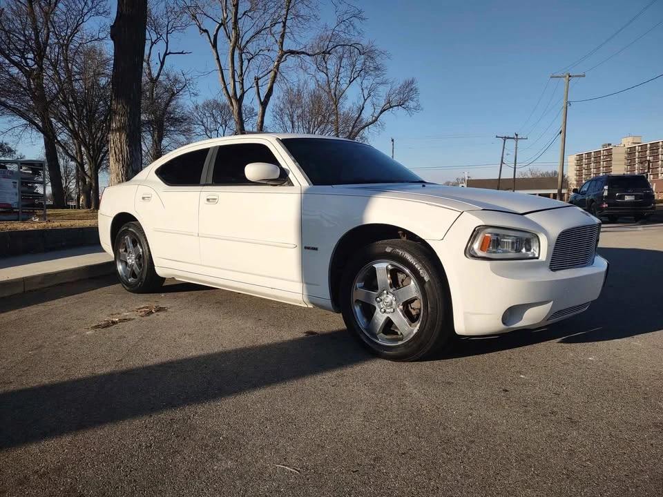 2010 Dodge Charger 6th Gen - Image 15 of 16
