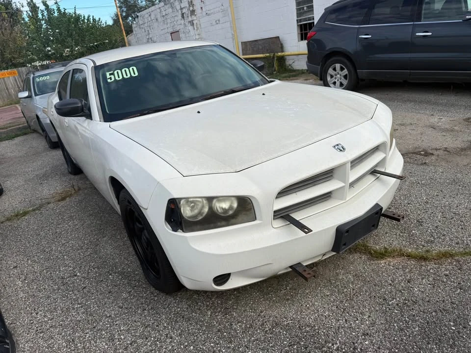 2010 Dodge Charger 6th Gen - Image 3 of 10