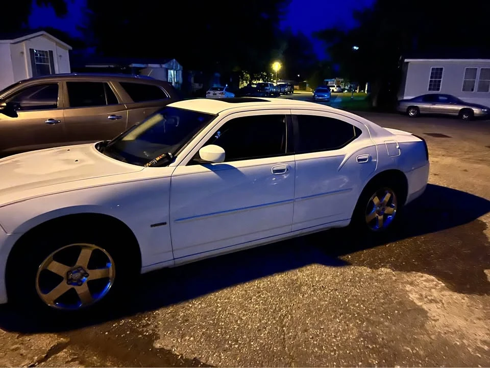 2010 Dodge Charger 6th Gen - Image 6 of 6