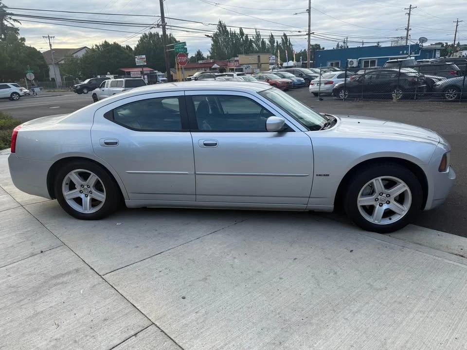 2010 Dodge Charger 6th Gen - Image 3 of 12