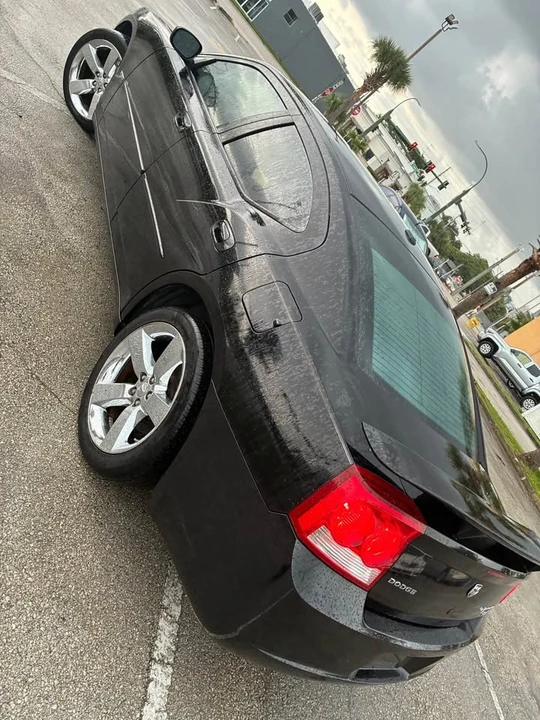 2010 Dodge Charger 6th Gen - Image 7 of 10