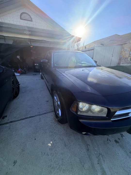 2010 Dodge Charger 6th Gen - Image 3 of 12