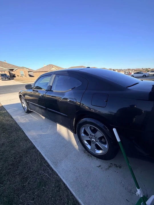 2010 Dodge Charger 6th Gen - Image 8 of 12